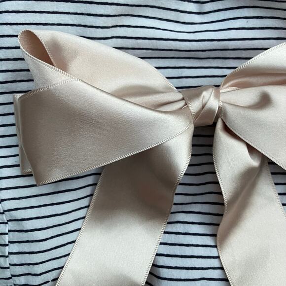 Gold satin ribbon bow hair clip, Dolls Kill glam balletcore girly coquette fairy - Picture 2 of 7